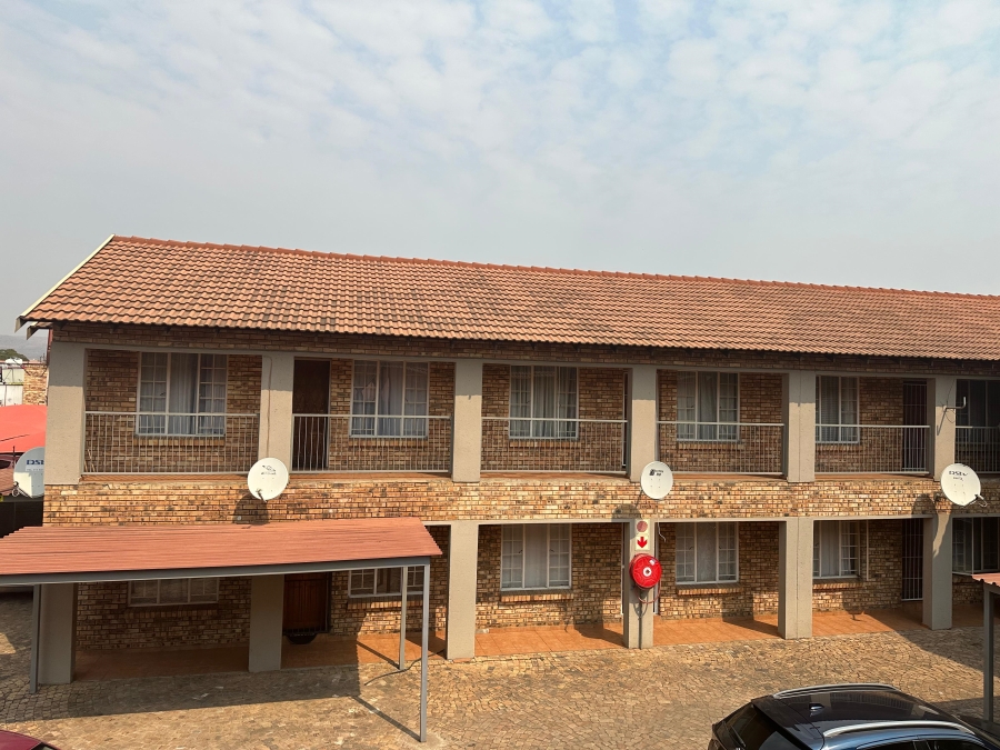1 Bedroom Property for Sale in Rustenburg Central North West